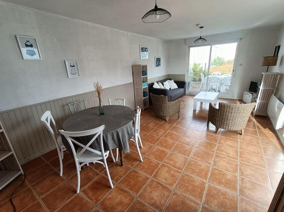 Maison 6 Pers Proche Plage De Tanchet La Pironnière Extérieur photo